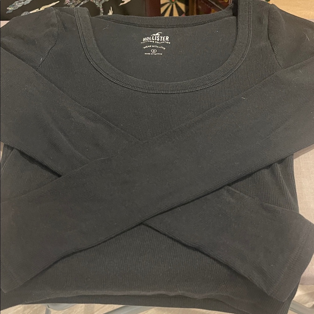 Hollister Charcoal Long Sleeve Tee